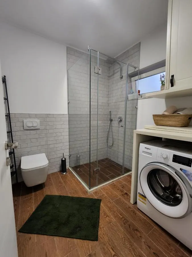 Apartment Traveler'S Place At Tirana City Centre